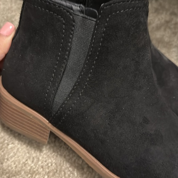 Booties! - Picture 2 of 4